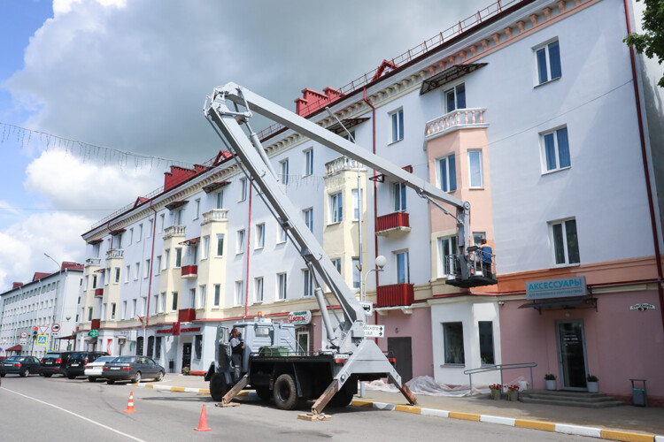 Благоустройство в Горках: начался ремонт дома по улице Сурганова