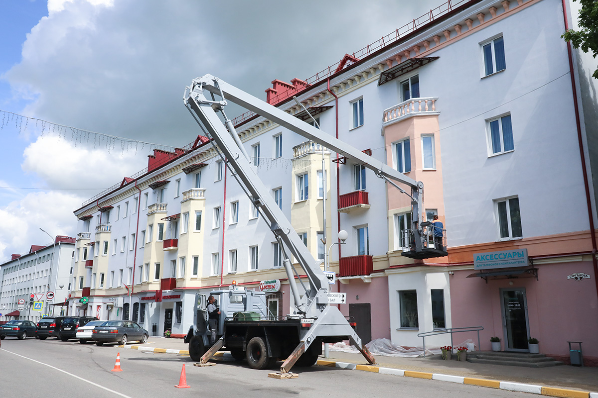 Благоустройство в Горках: начался ремонт дома по улице Сурганова