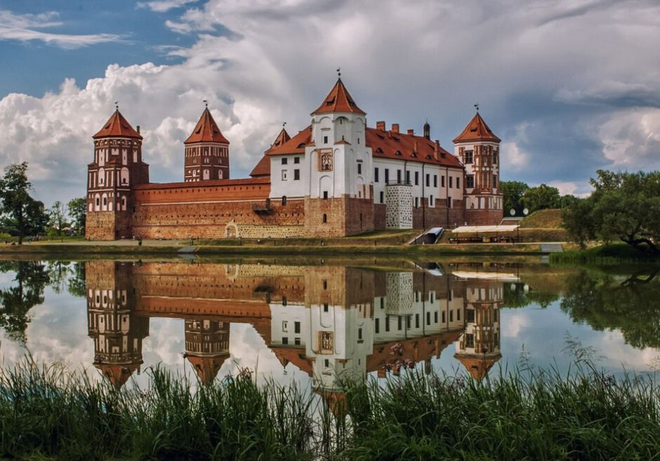 Легенды про Мирский замок. Интересные факты