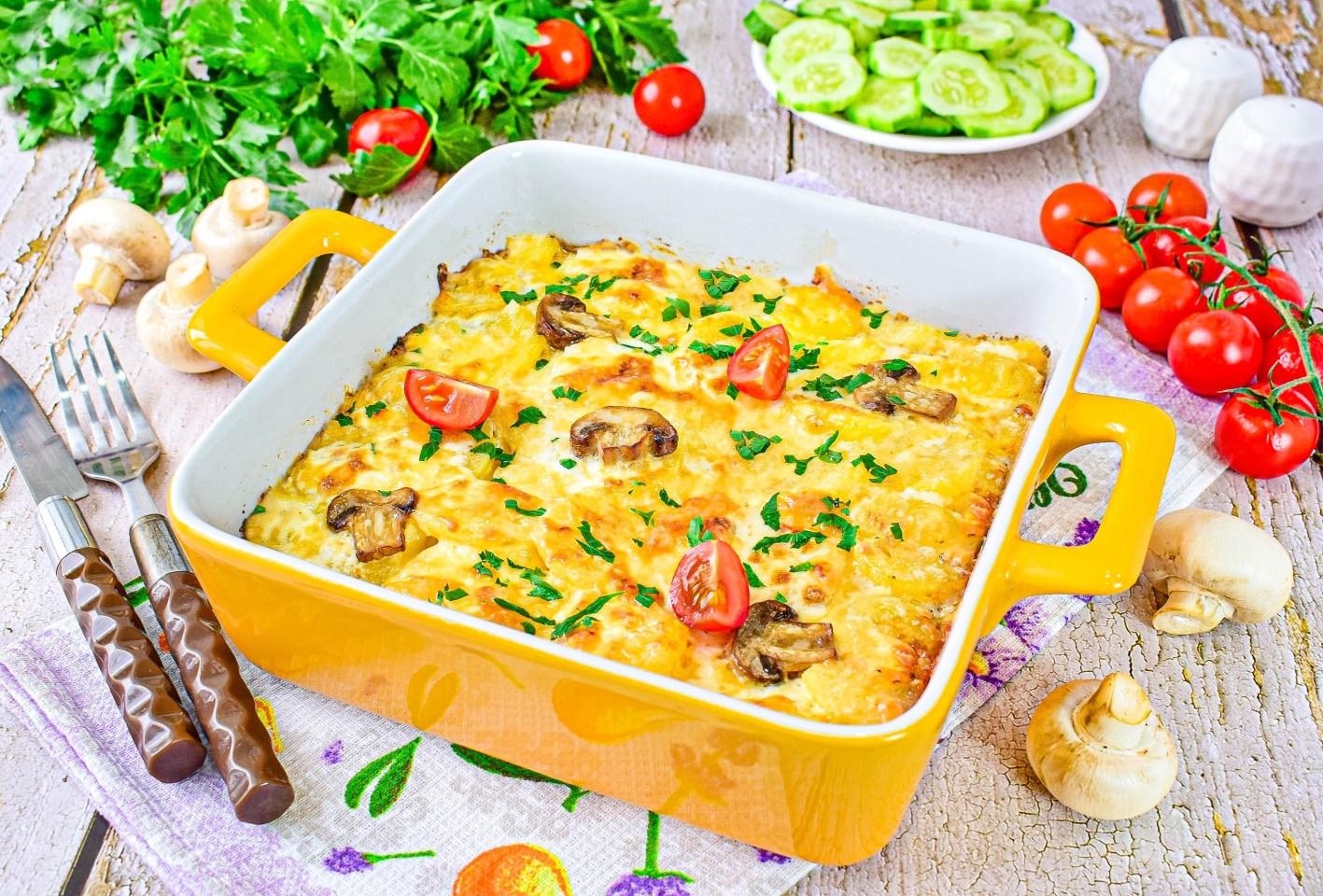 Картофельная запеканка с грибами и сыром